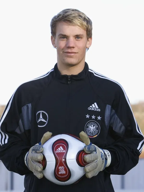 Manuel Neuer Jahresgehalt